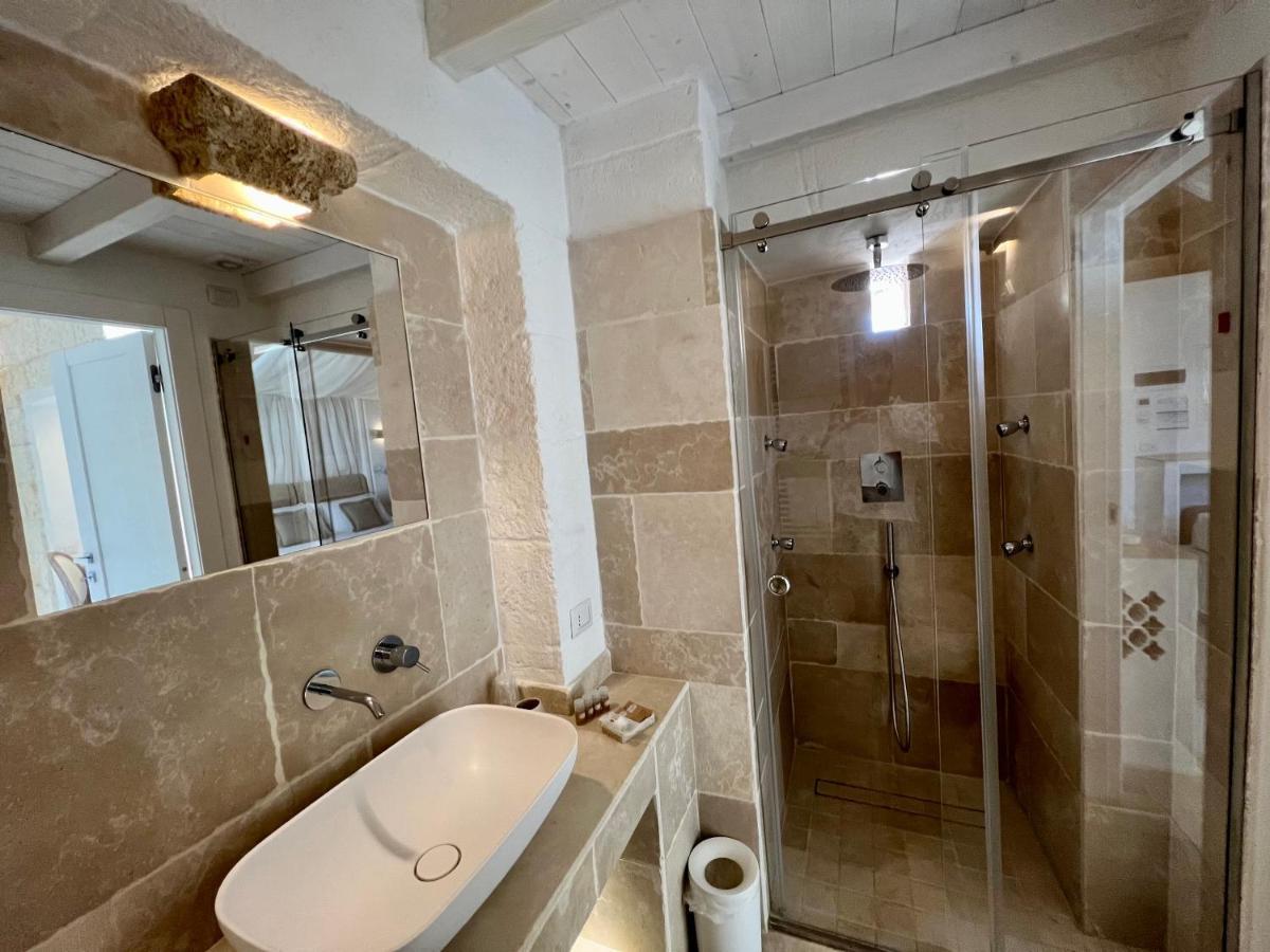Queen Room Spa Bath