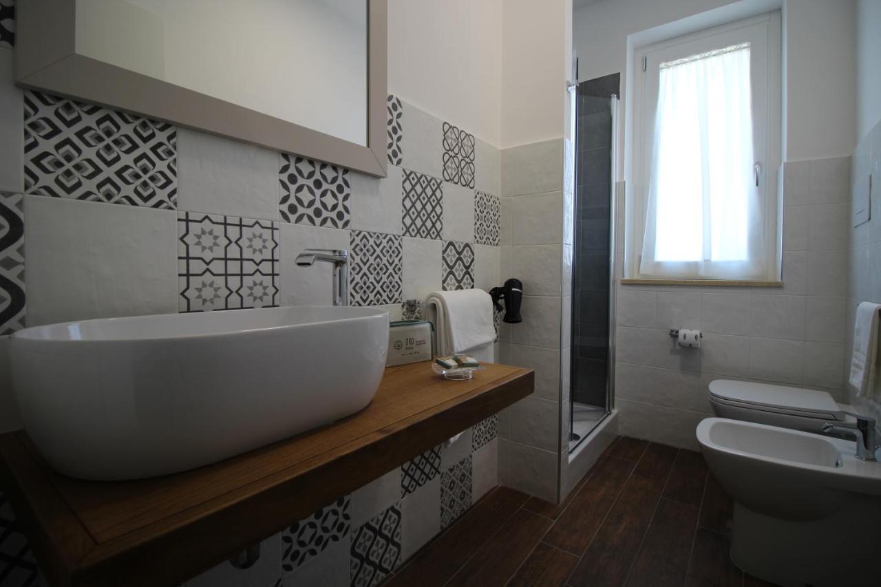 Quadruple Room Private Bathroom,1396609541:JPEG
