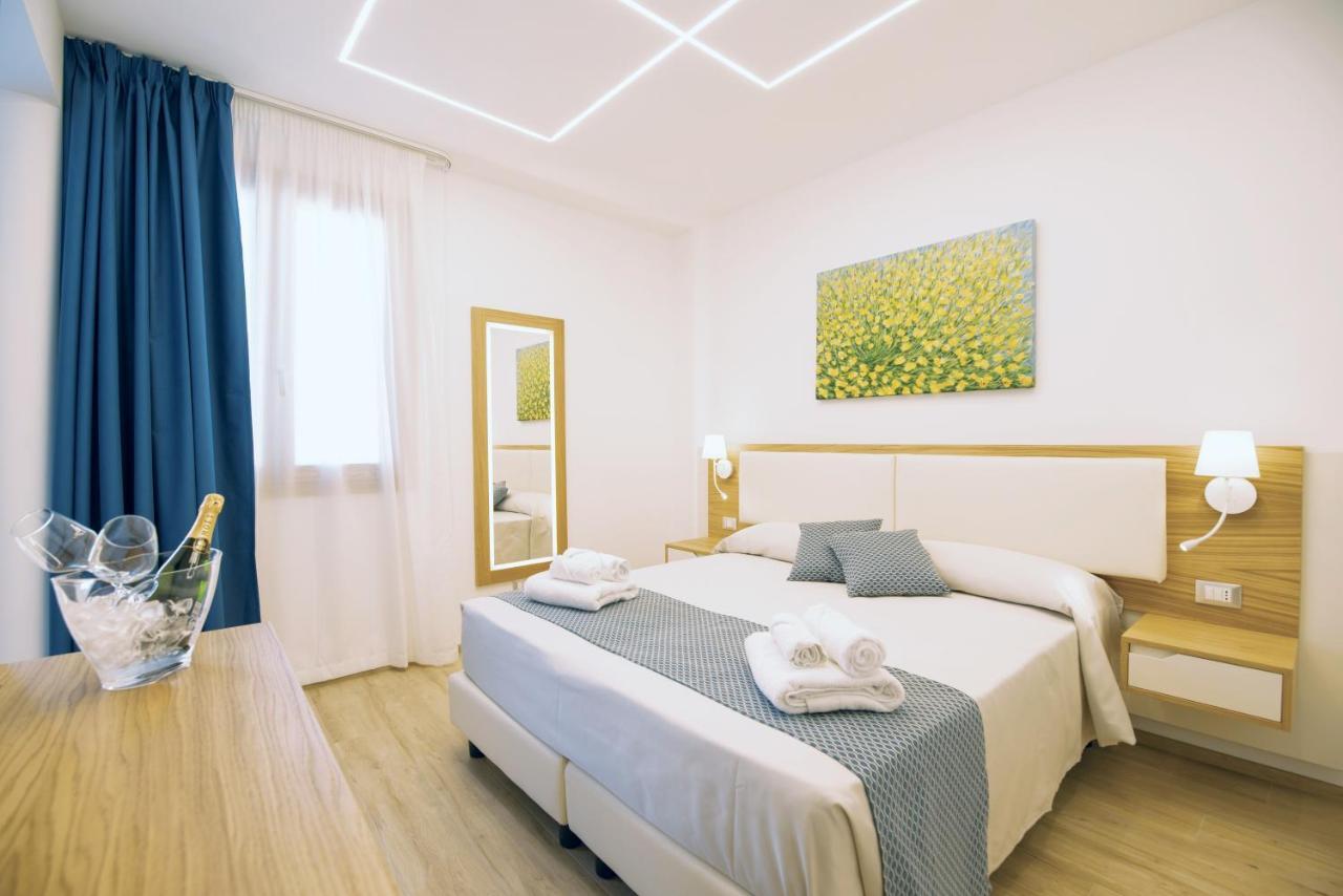 Superior Double or Twin Room Garden View