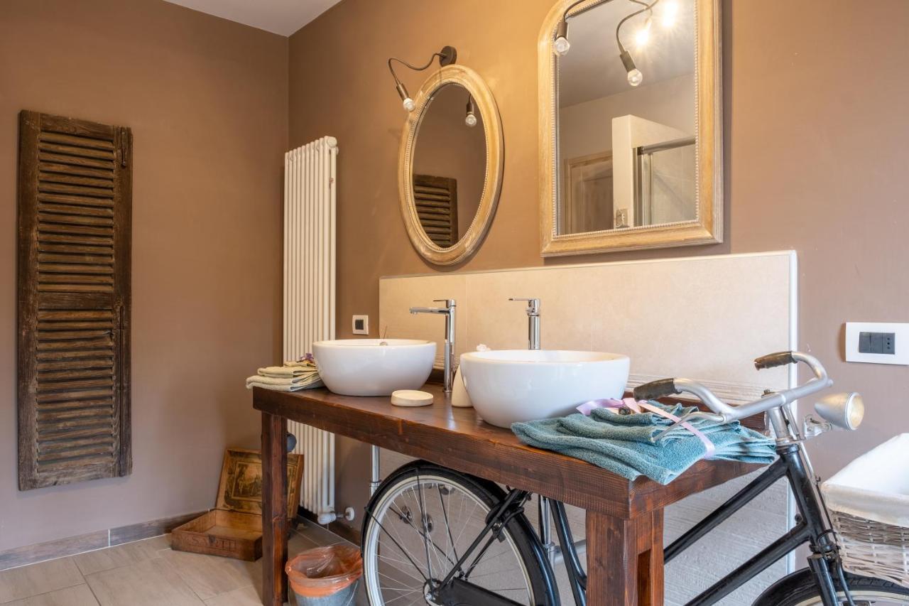 Family Room Private Bathroom