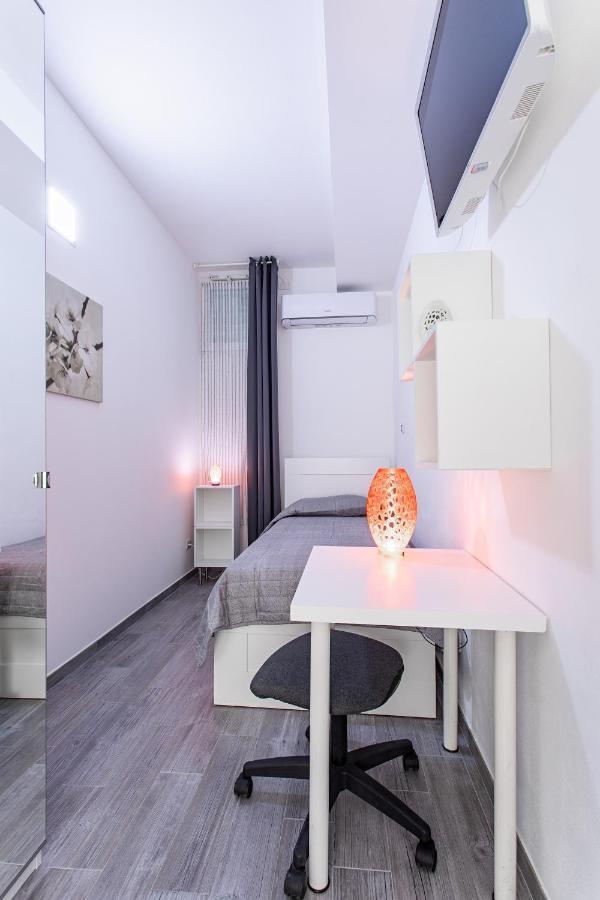 Single Room Private Bathroom