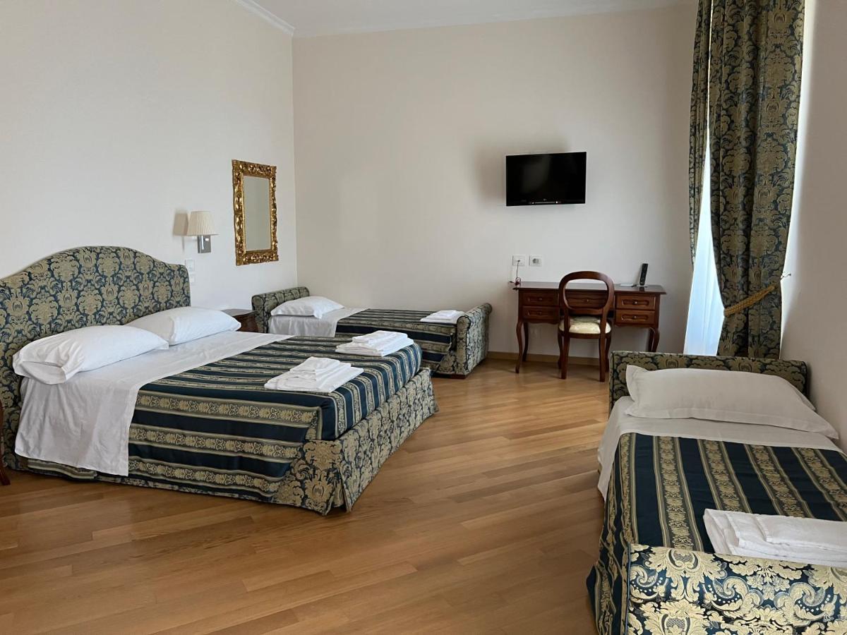 Suite Júnior com Varanda