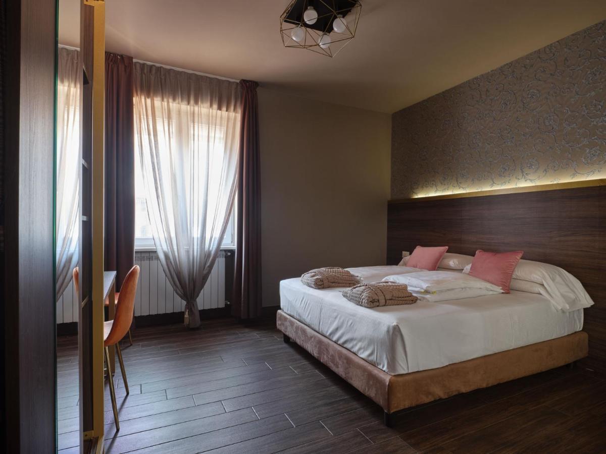 Superior King Suite