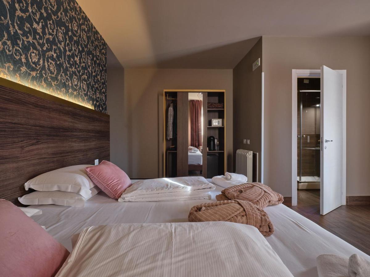 Superior King Suite