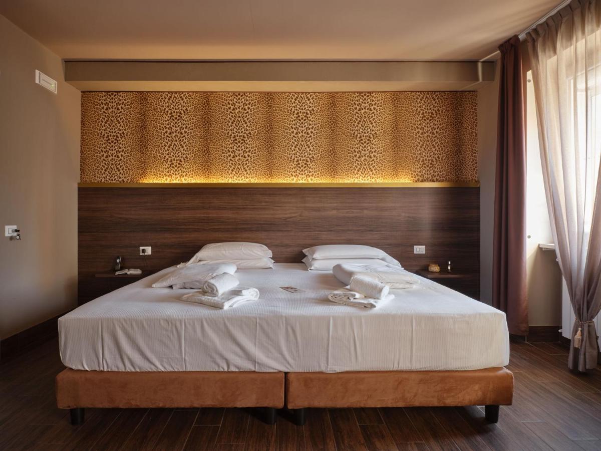 Superior King Suite