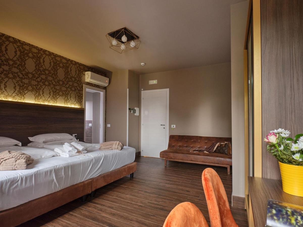 Superior King Suite