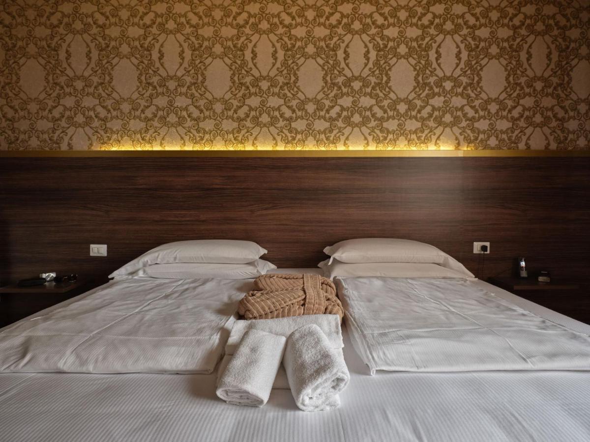 Superior King Suite