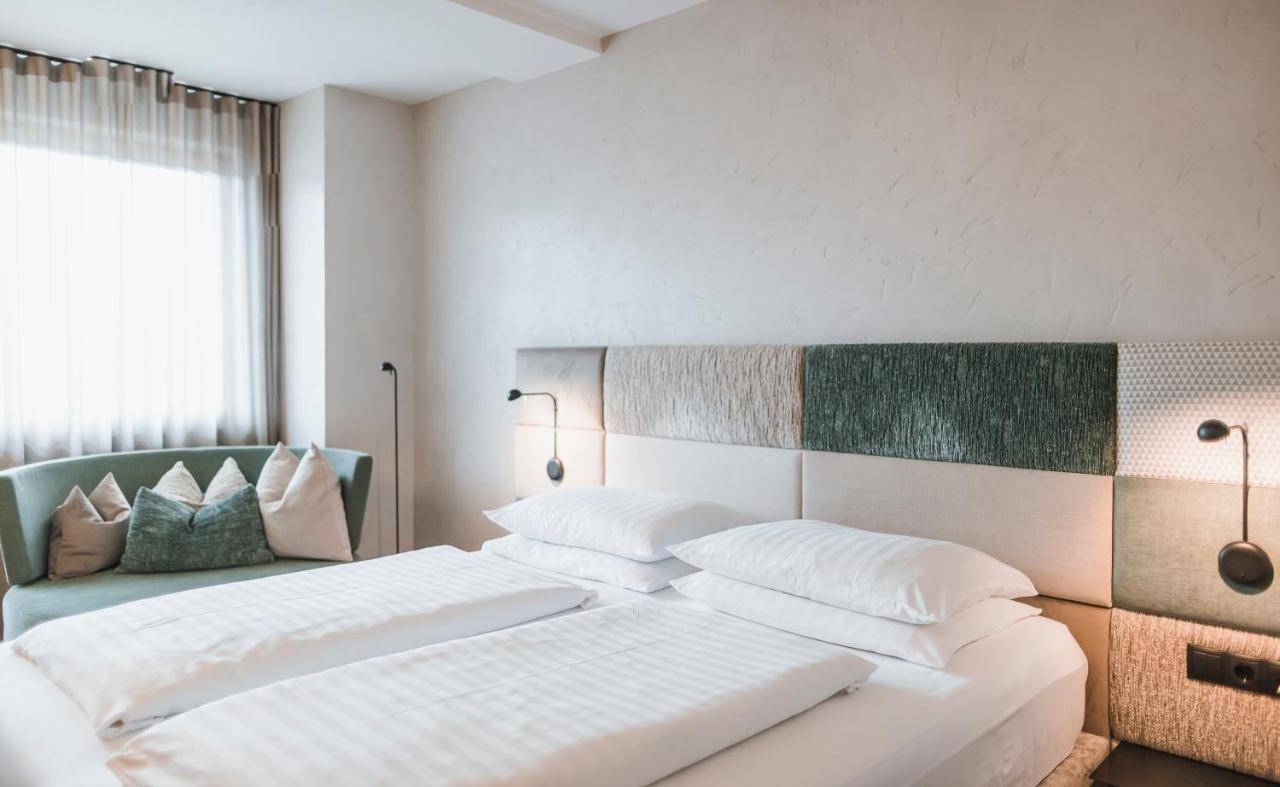 Doppelzimmer mit Balkon