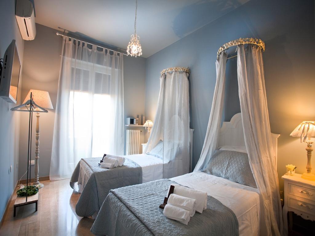 Double Room Private Bathroom