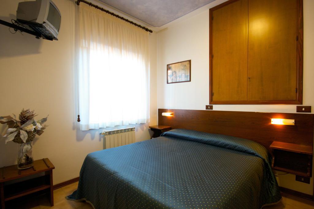 Double Room,208789123:JPEG