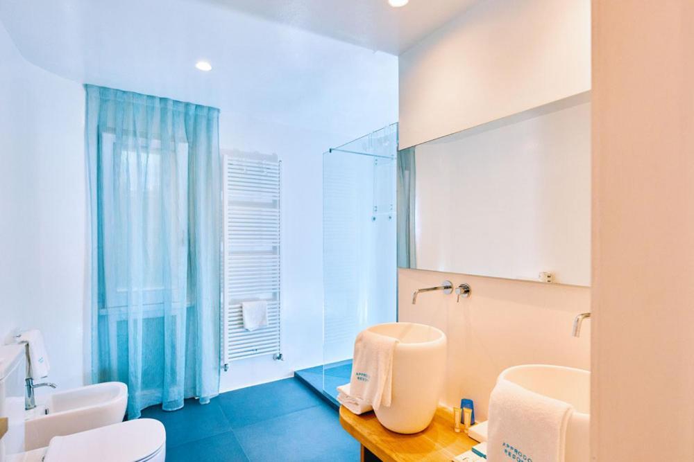Suite Spa Bath Patio Spa Access