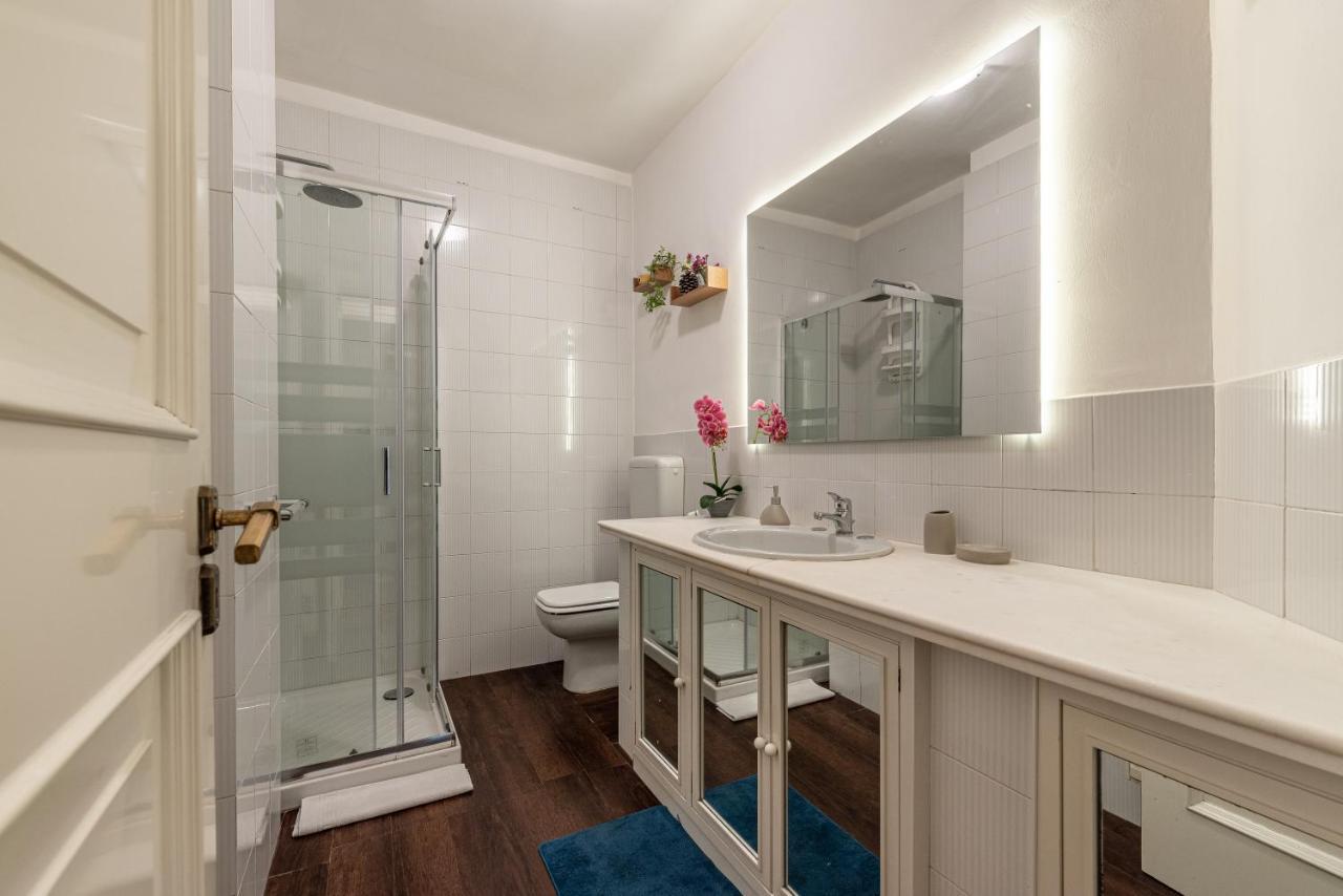 Double Room Private External Bathroom