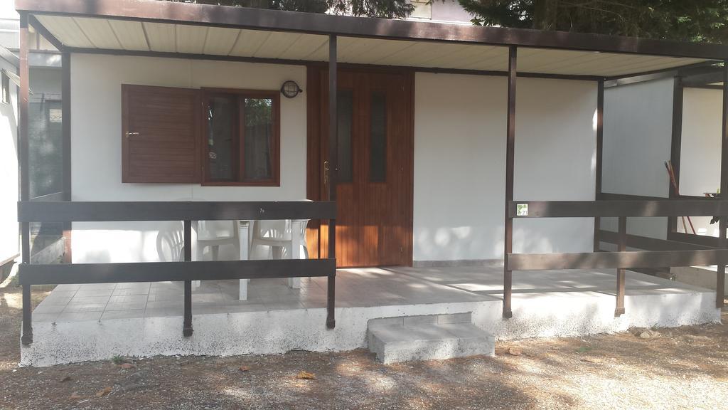 One-Bedroom Bungalow