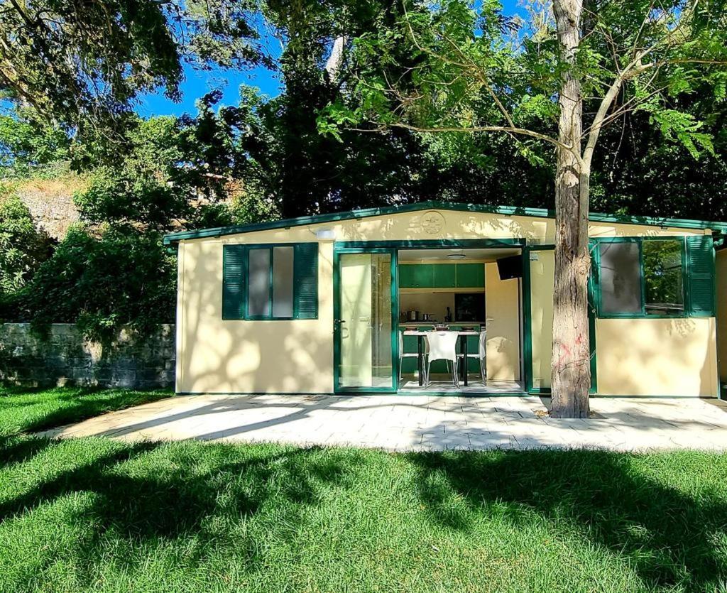 Classic Mobile Home
