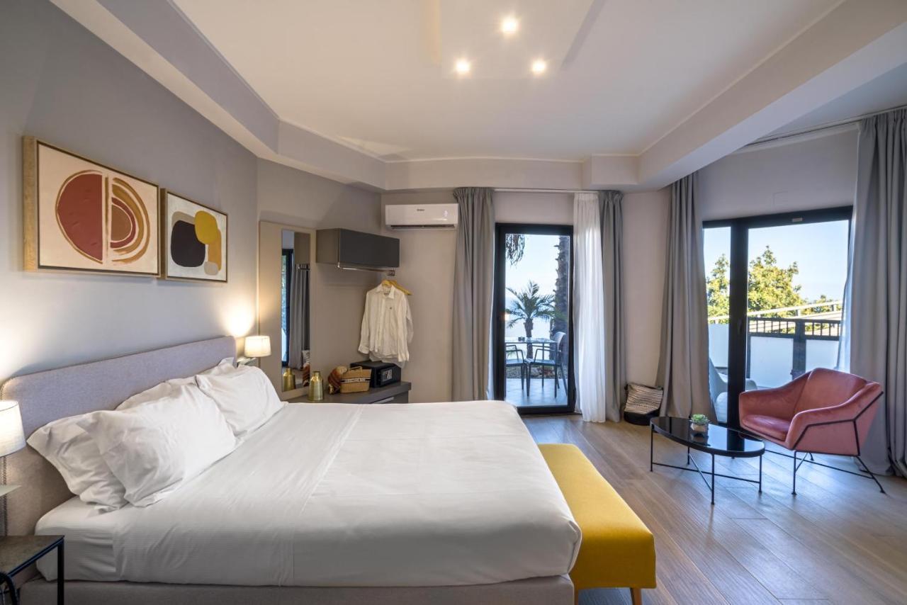 Double Room Balcony Partial Sea View