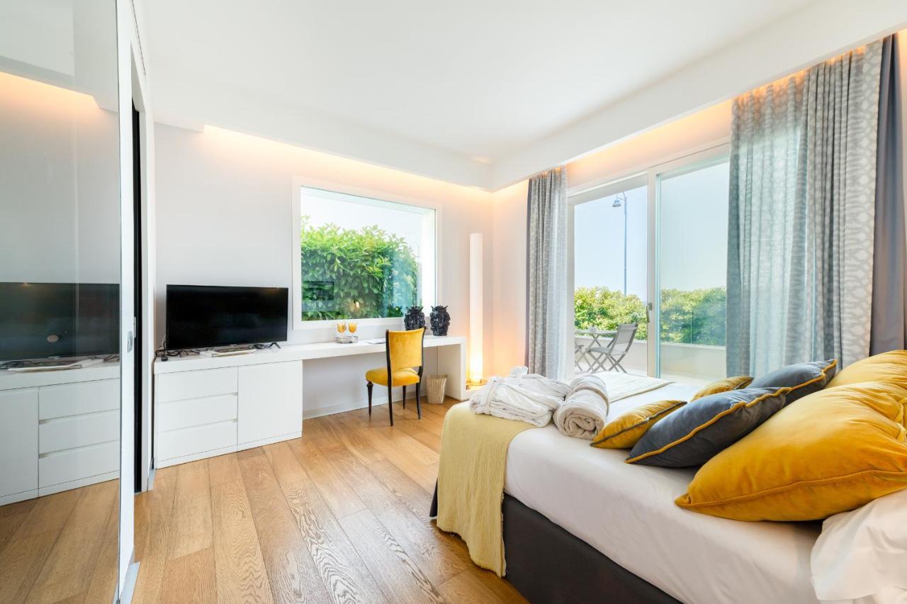 Double Room Balcony Sea View