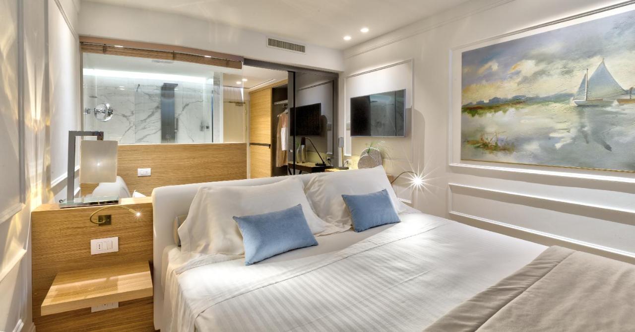 Queen Room Sea View