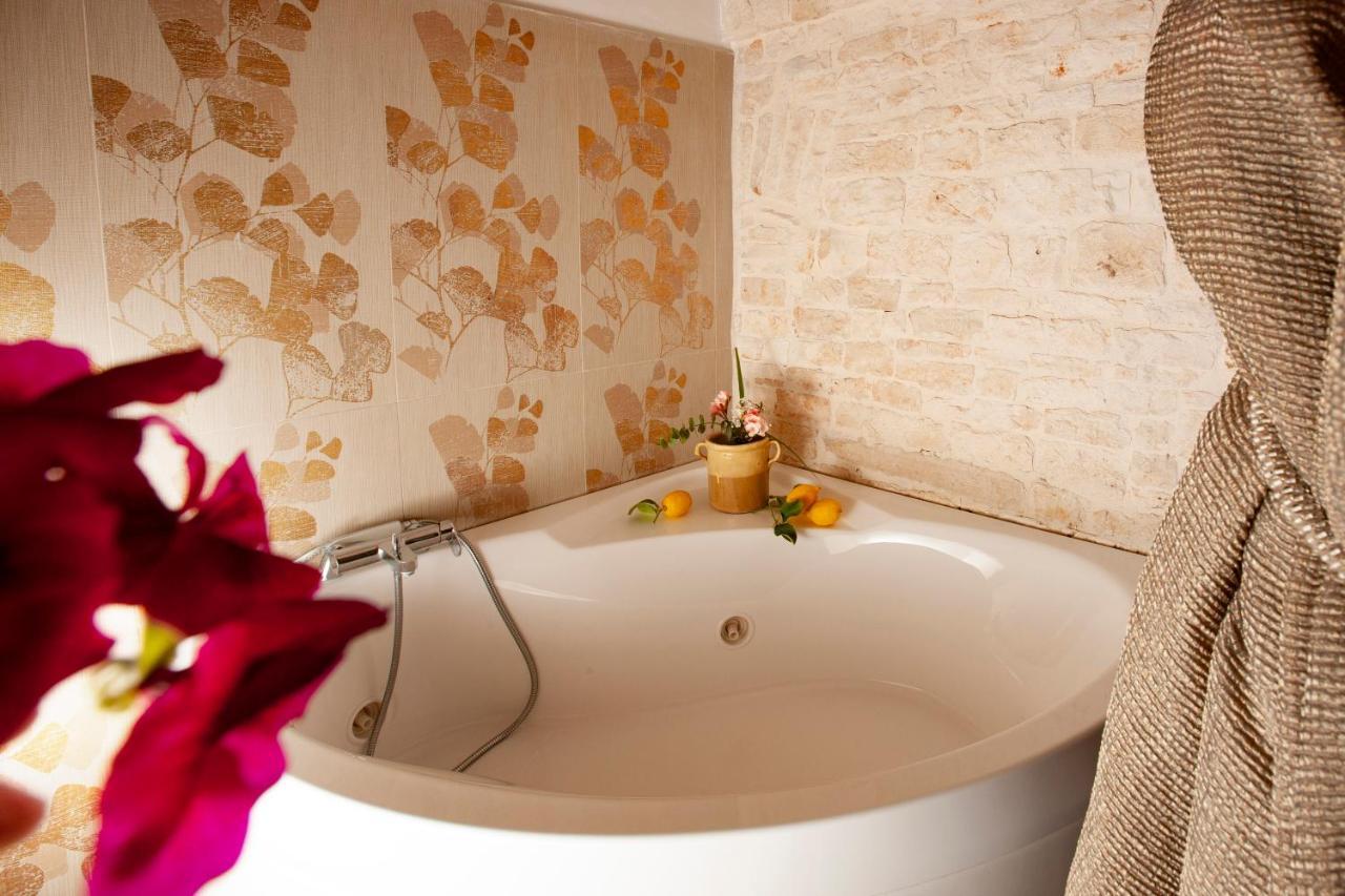 Suite Spa Bath