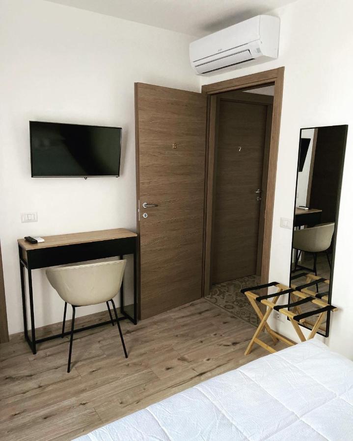 Double Room Private Bathroom