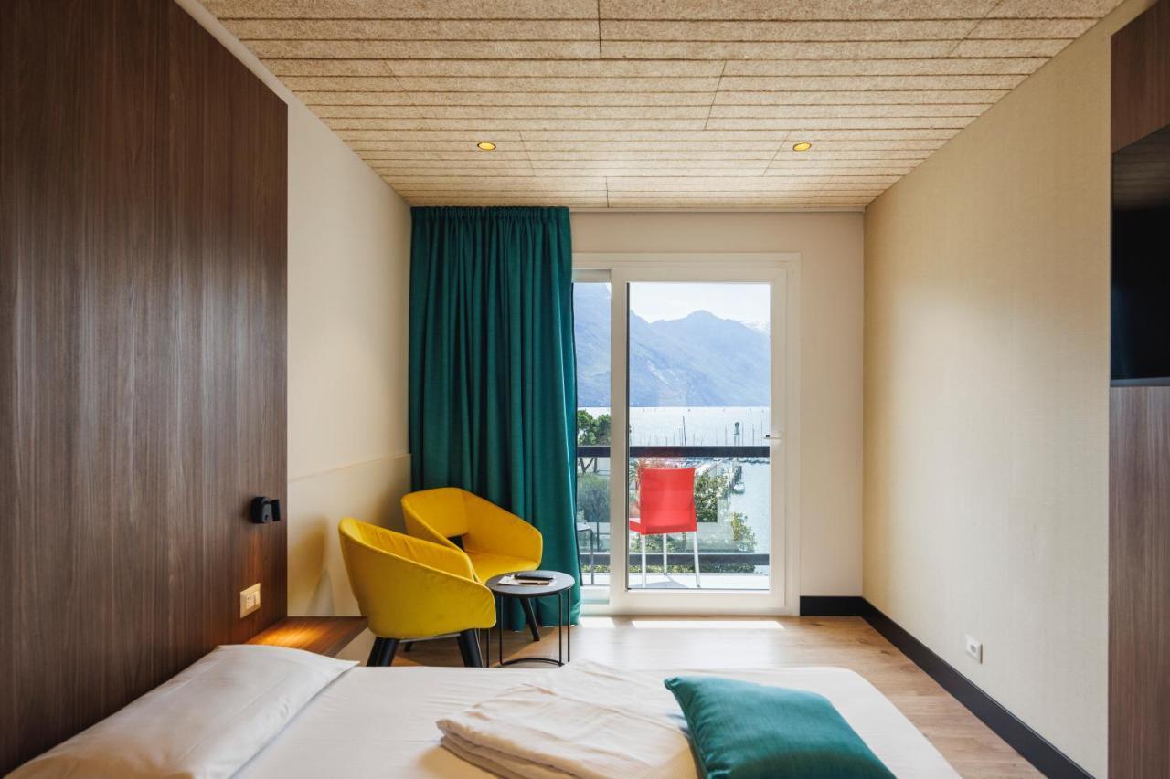 Superior Double Room with Lake View