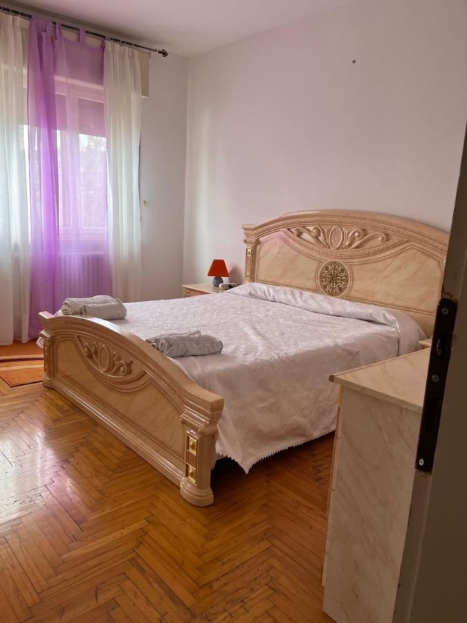 Double Room,1388081627:JPEG