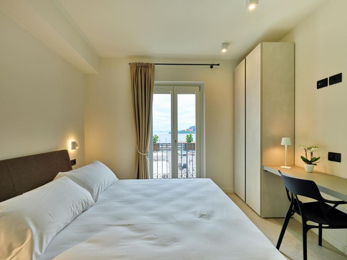 Deluxe Doppelzimmer mit Balkon und Meerblick