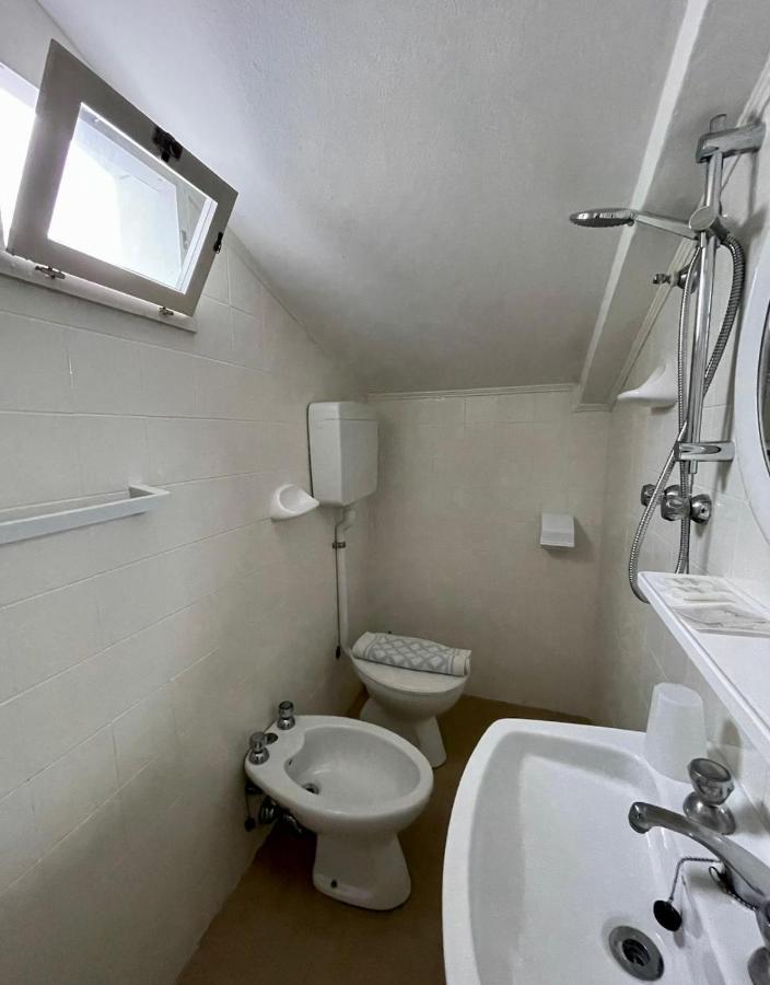 Economy Single Room