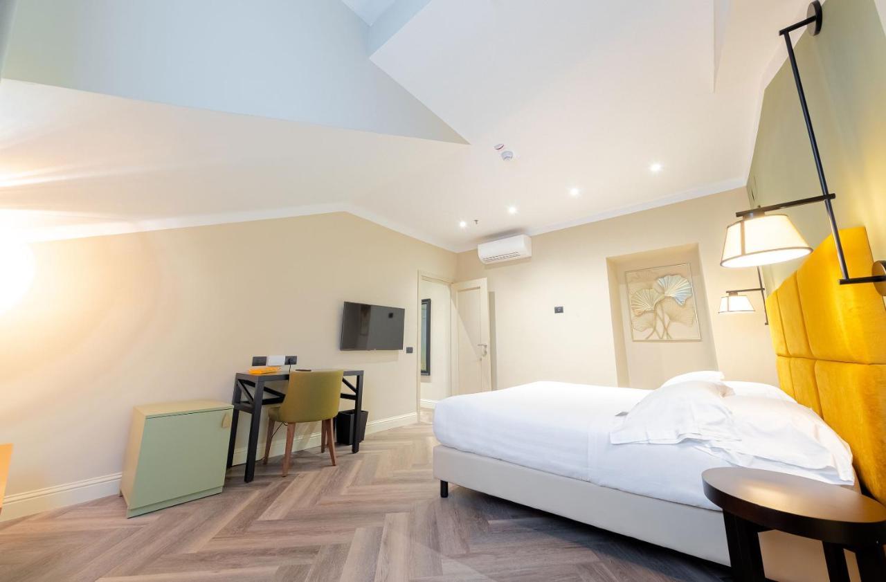Executive Triple Room