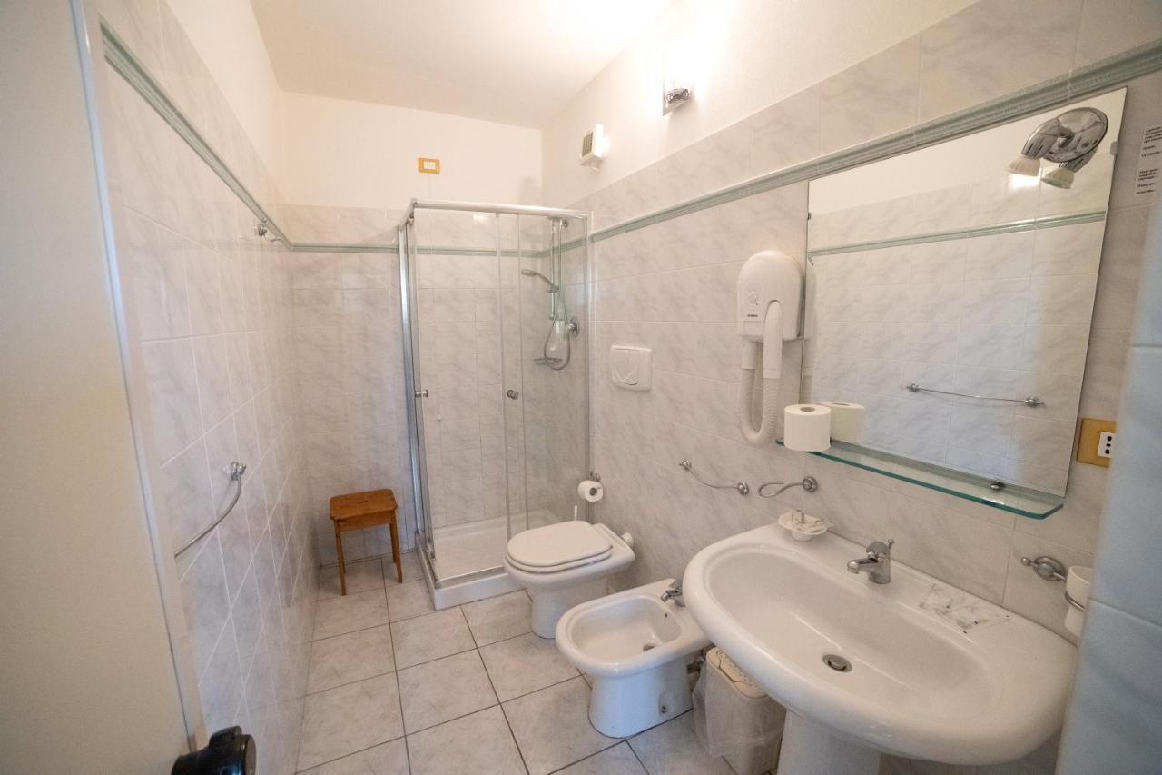 Budget Double Room,1407168035:JPEG
