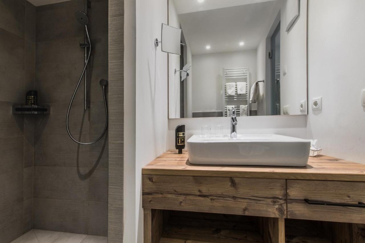 Standard Single Room Shower,1658760397:JPEG
