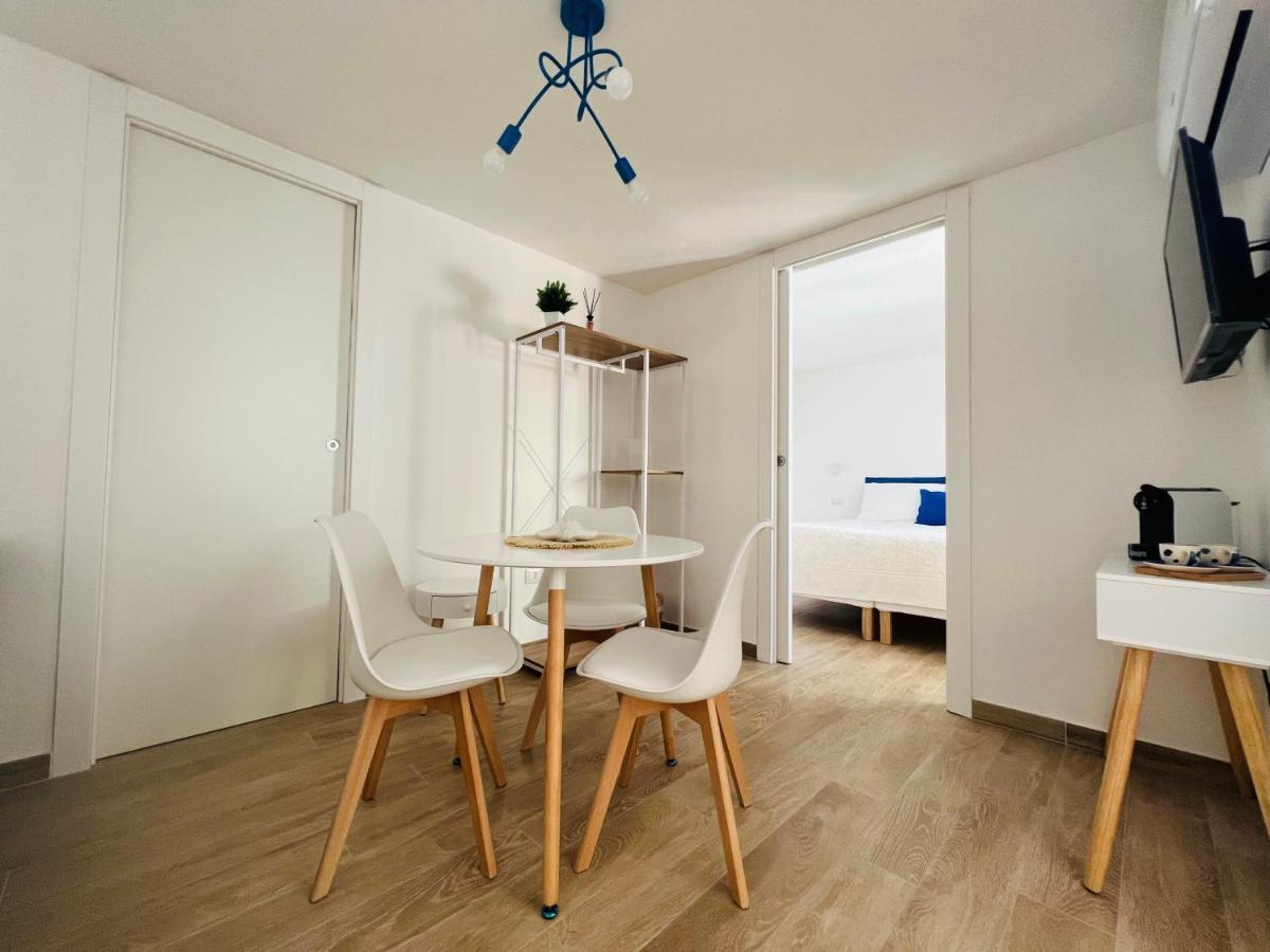 Double or Twin Room Private Bathroom