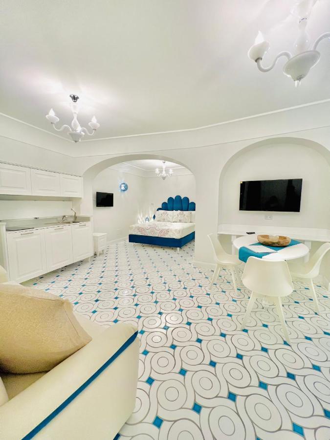 Suite Deluxe con Vista Mare Laterale
