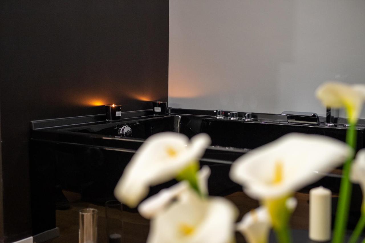 Deluxe Double or Twin Room Spa Bath