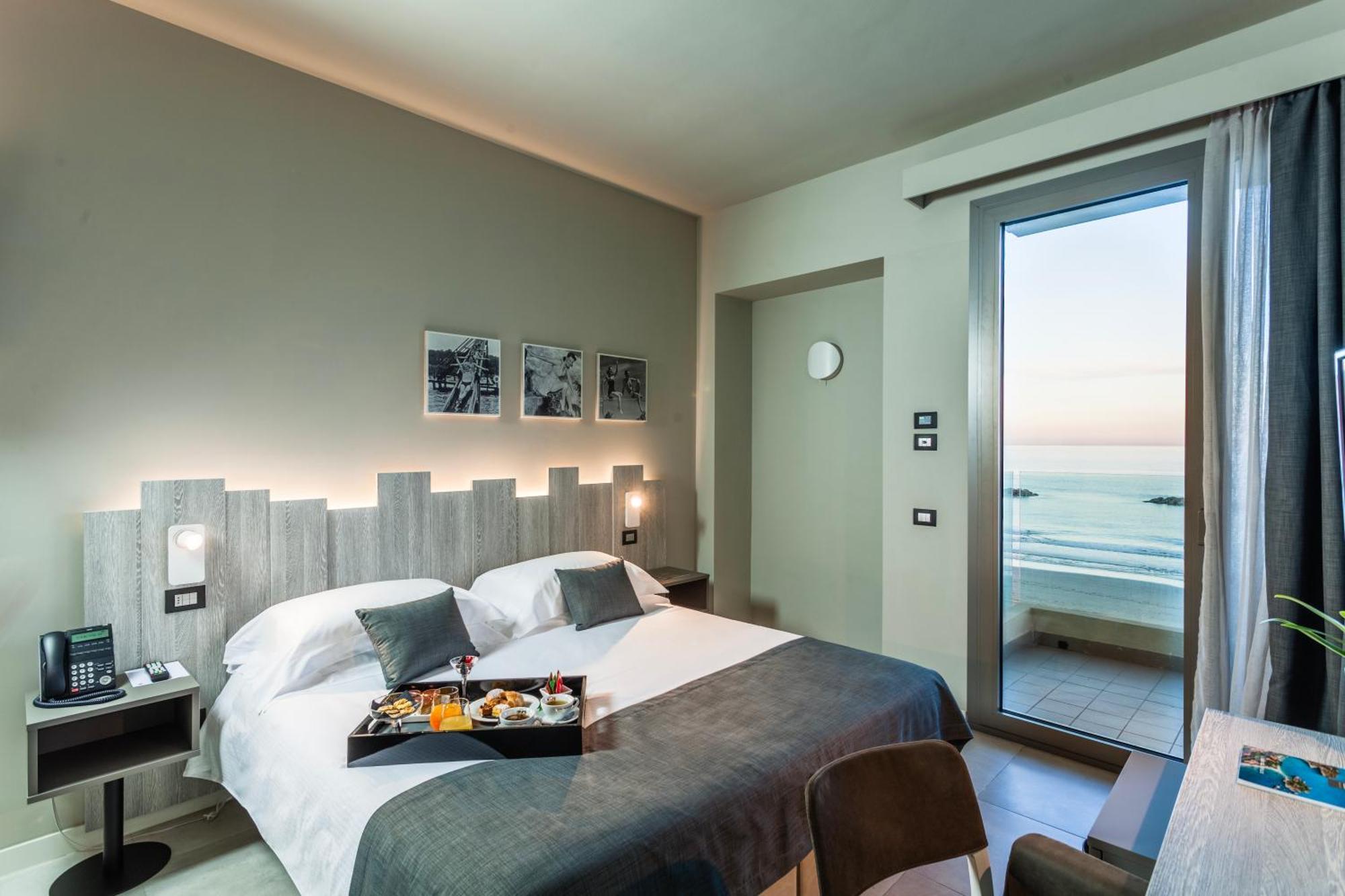 Doppelzimmer mit Meerblick