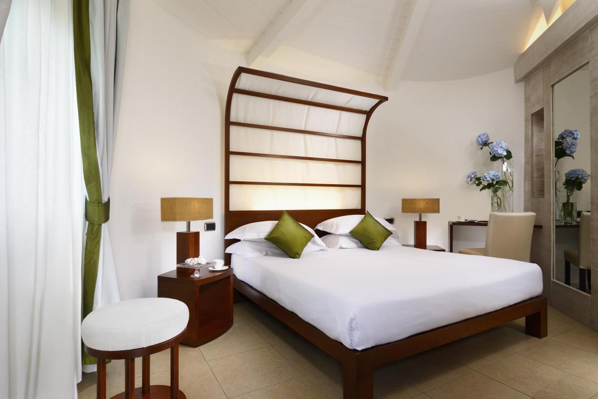 Superior Double Room Partial Sea View
