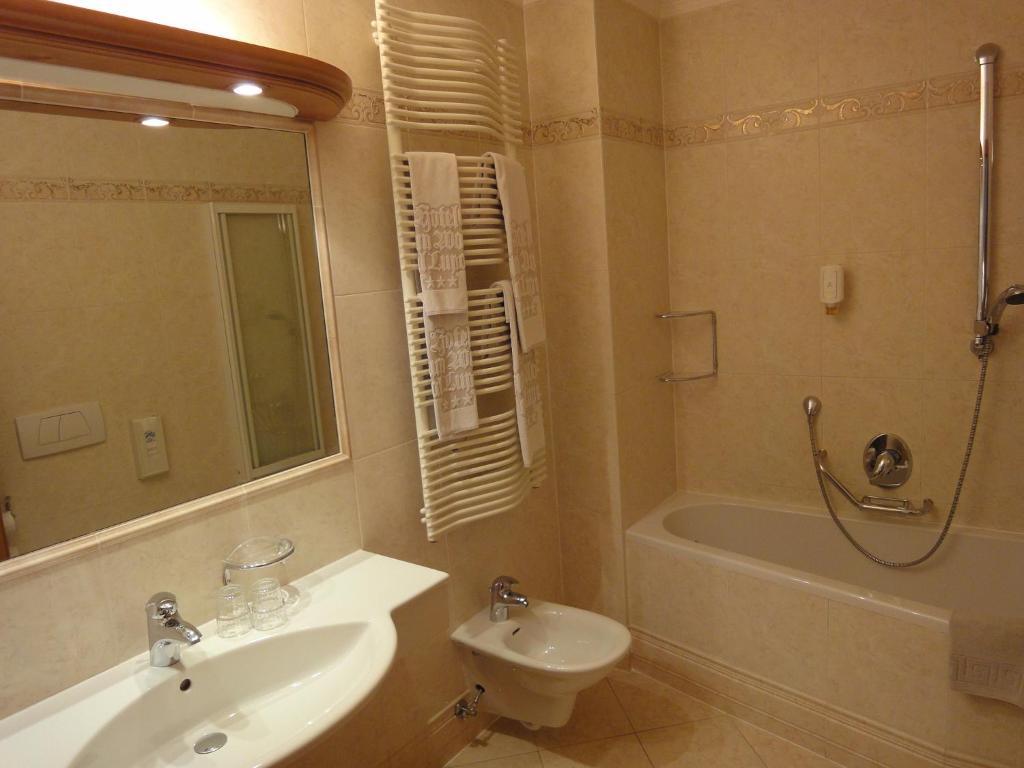 Standard Double Room Balcony,14543534:JPEG