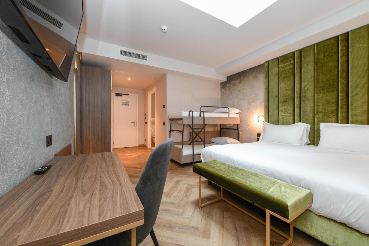 Comfort Quadruple Room