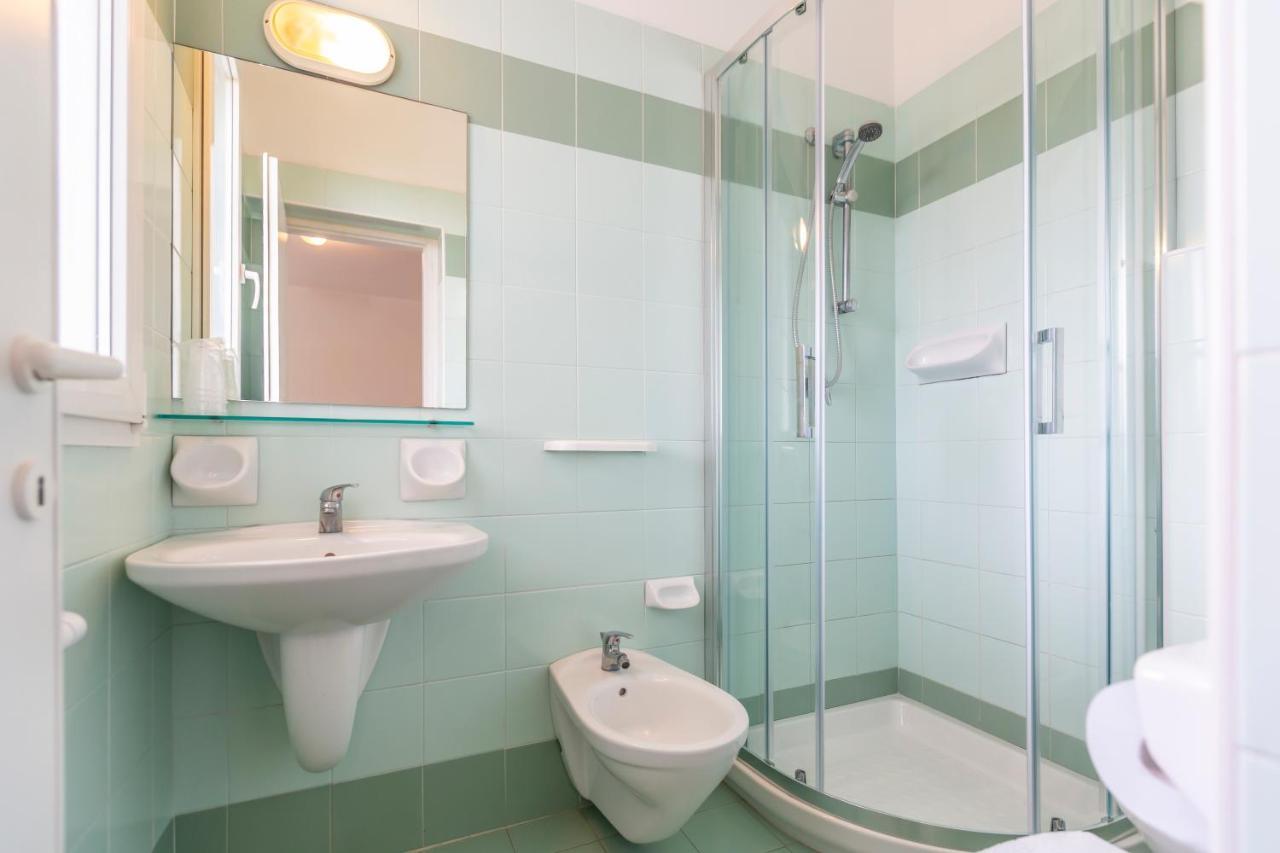 Quarto Individual com Varanda