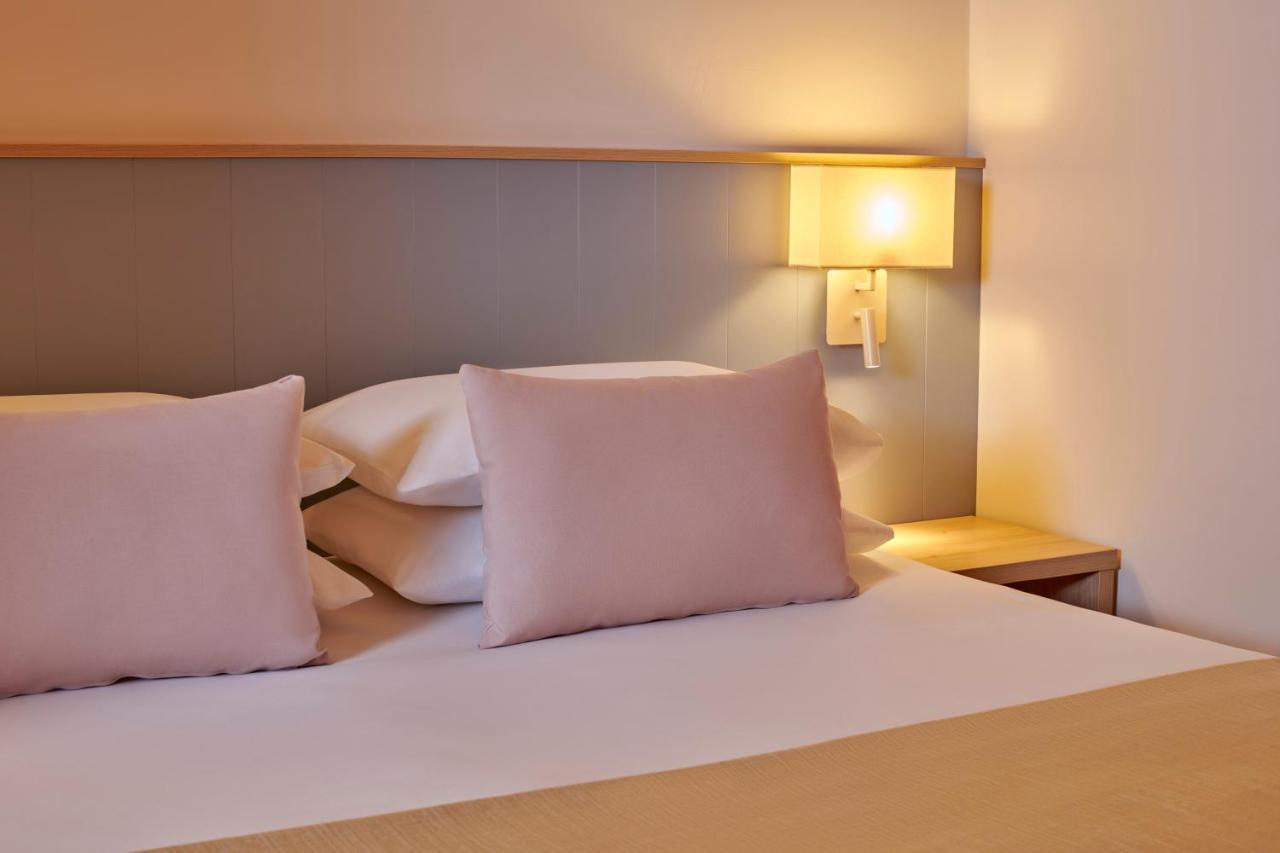 Premium Quadruple Room,1498785568:JPEG