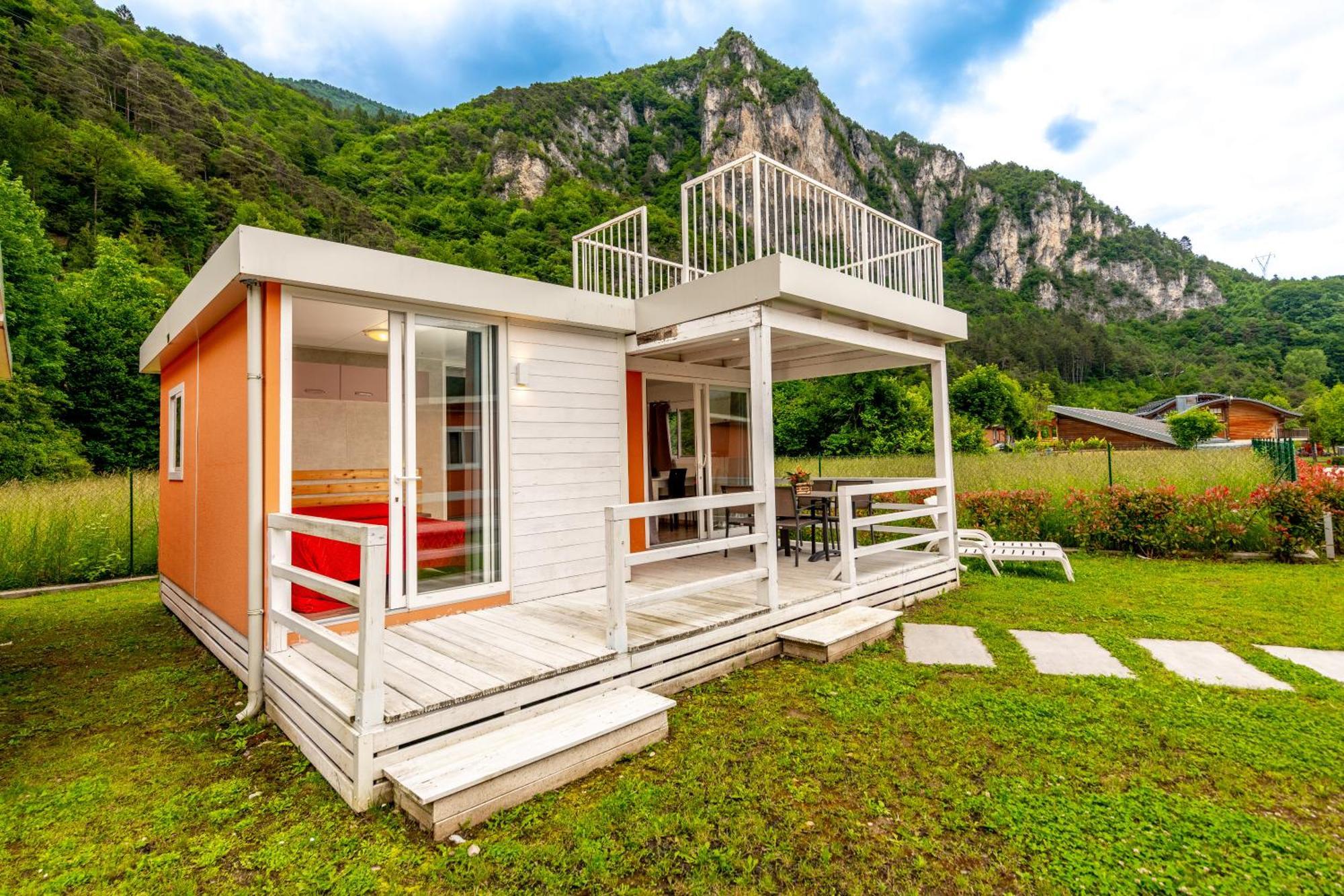 Mobile Home,1499986873:JPEG
