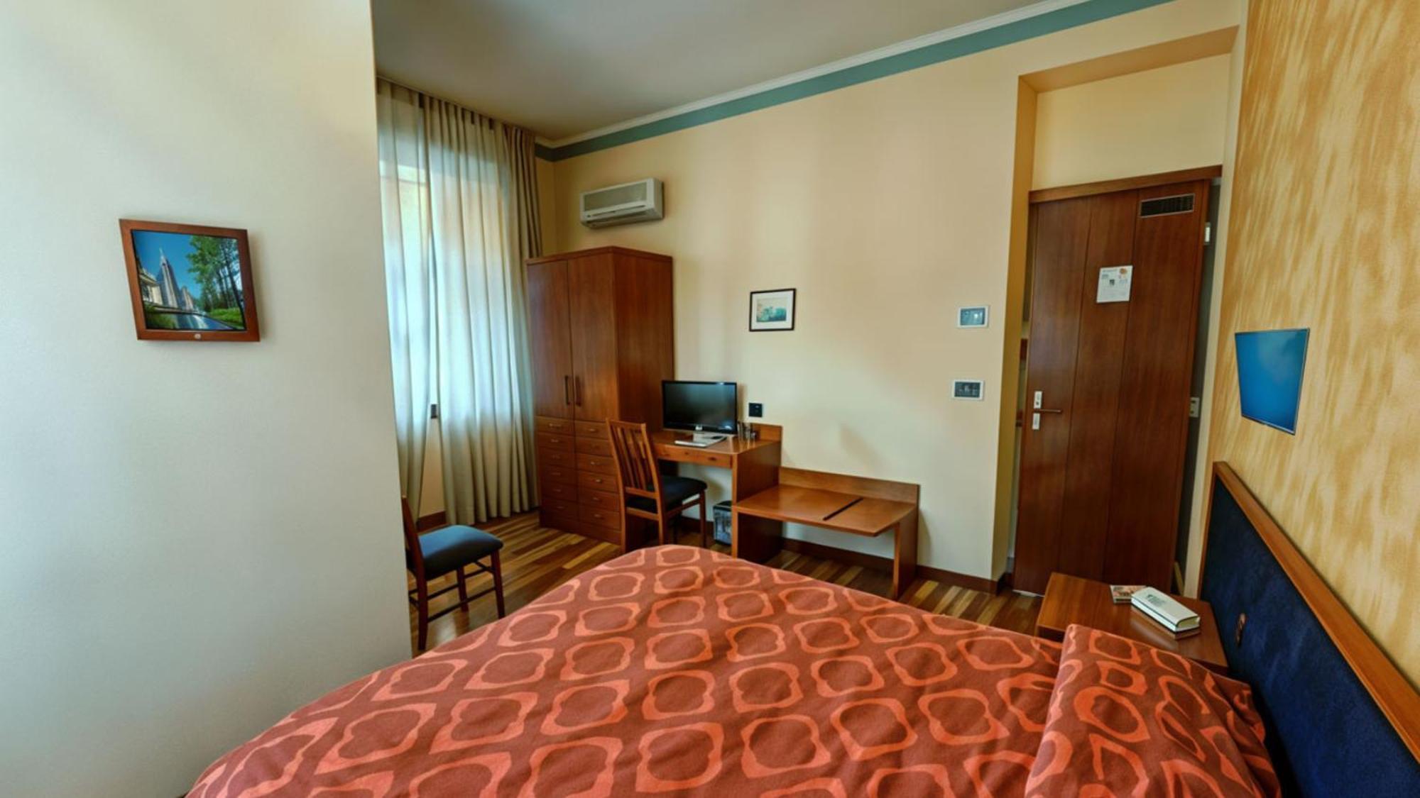 Small Double Room