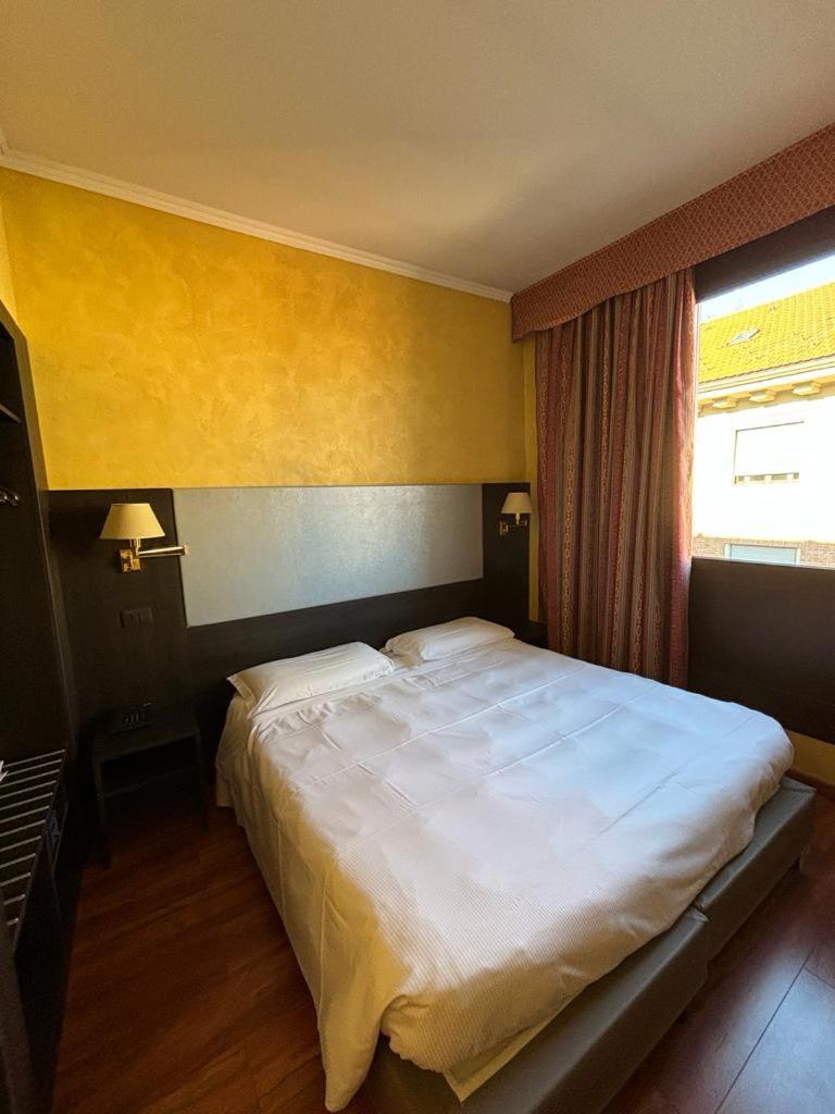 Economy Double or Twin Room
