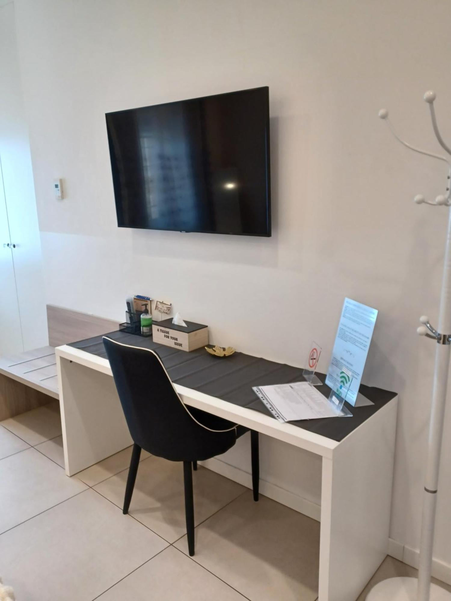 Large Double Room