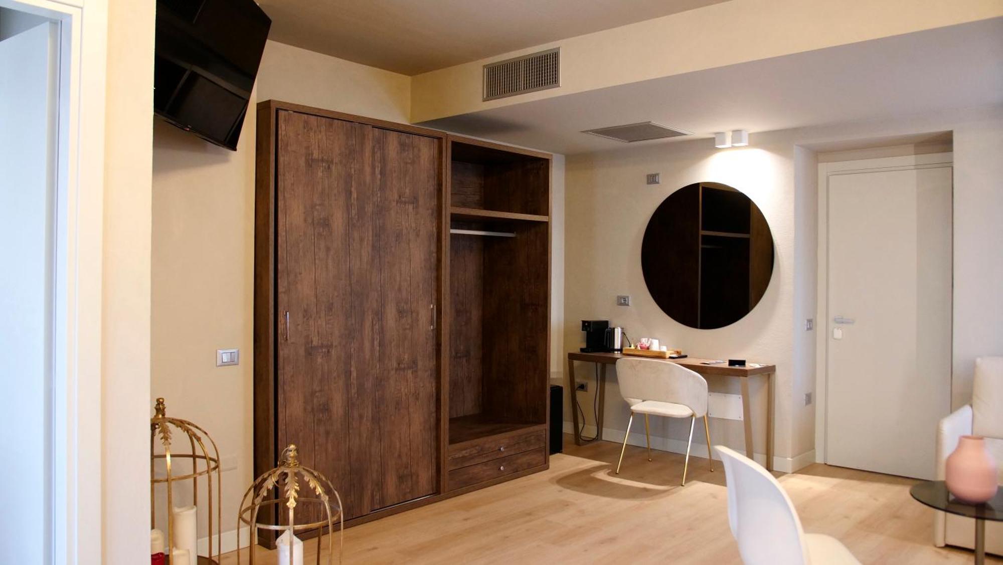 Deluxe Junior Suite