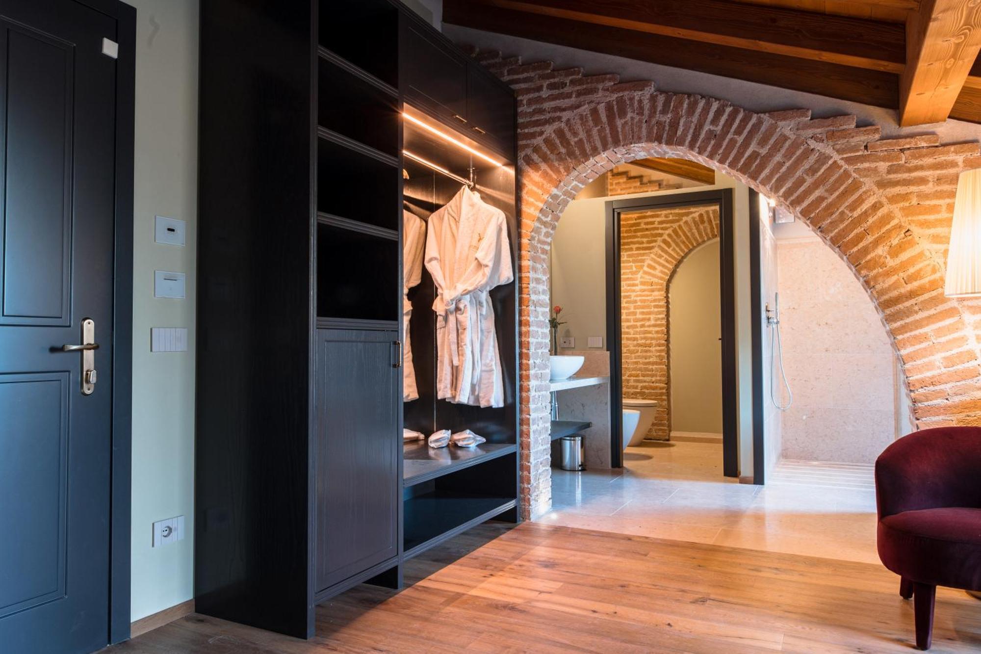 Suite Spa Bath