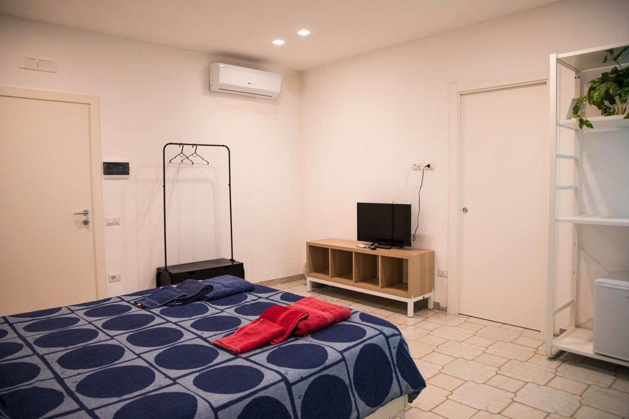 Large Double or Twin Room