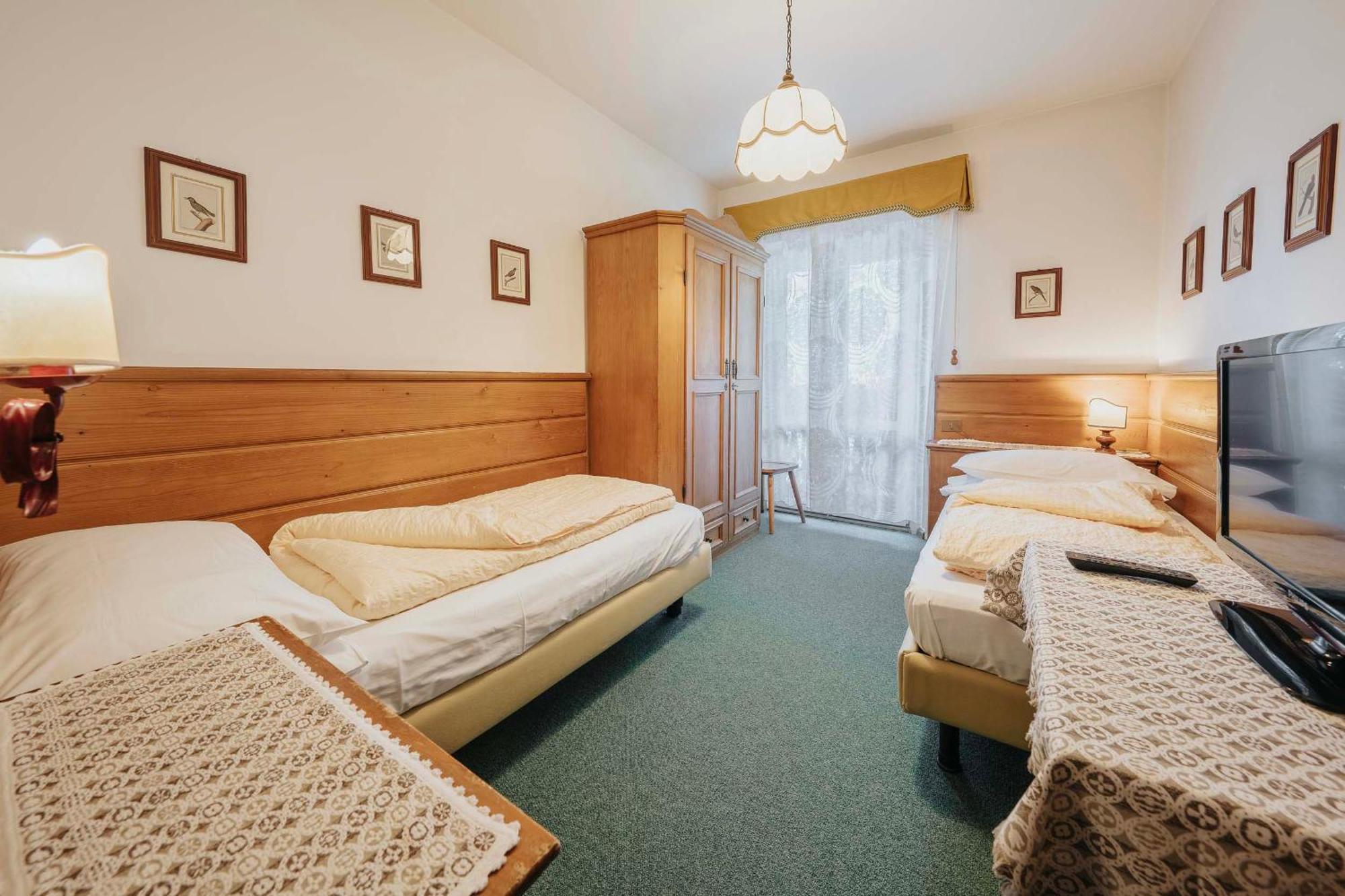 Economy Twin Room
