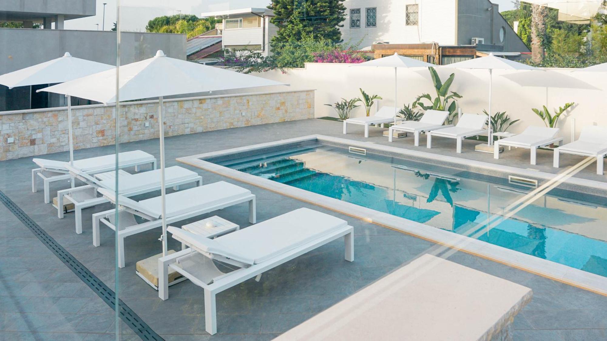 Double Room Pool View