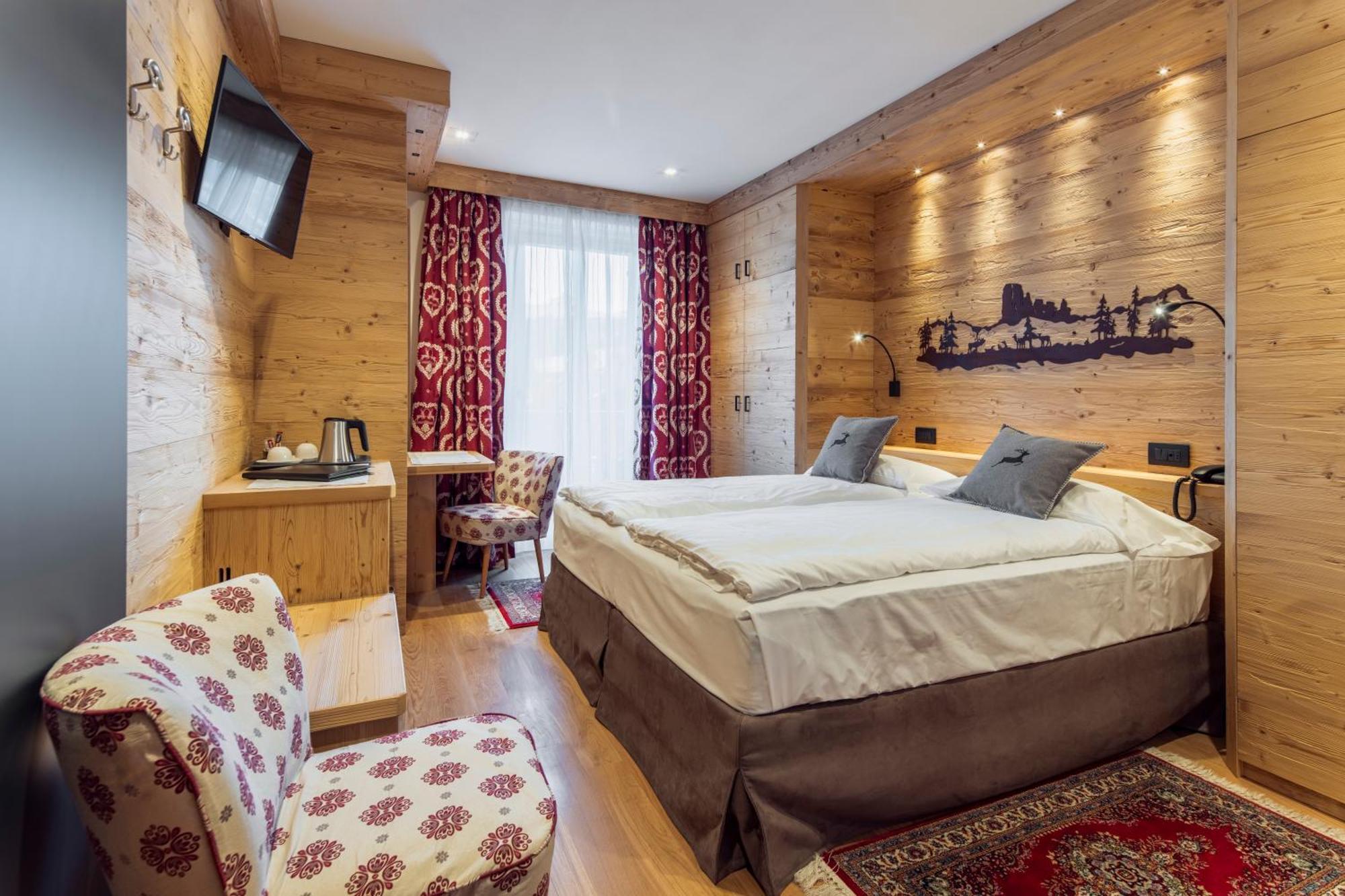 Double or Twin Room Alpina Balcony View