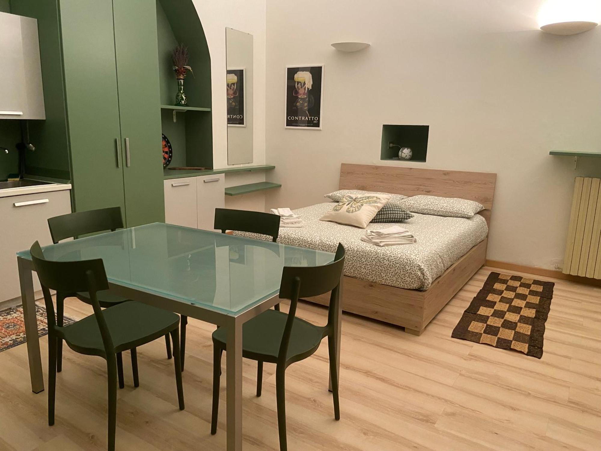 One-Bedroom Apartment,1535066539:JPEG